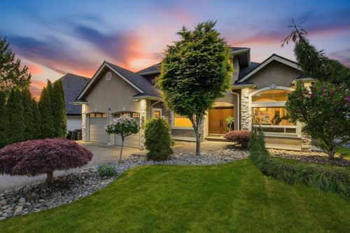 21555 47b Ave, Langley, BC, V3A9G7 | Card Image