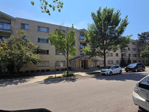 apt-410-5251 Galitz St, Skokie, IL, 60077-3663 | Card Image