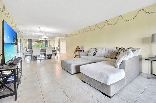 105-2671 S Course Dr, Pompano Beach, FL, 33069-3989 | Card Image