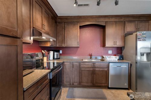 unit-b304-651 Se Bayshore Dr, Oak Harbor, WA, 98277-3255 | Card Image