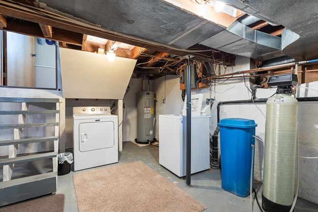 Lower level laundry | Image 50