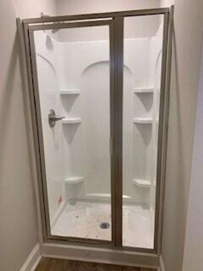 owner's bathroom | Image 15