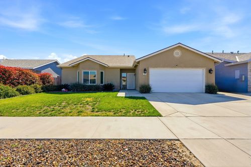 727 W Willow Oak Ave, Porterville, CA, 93257-5984 | Card Image