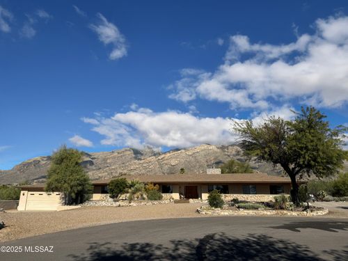 4701 E Camino La Brinca, Tucson, AZ, 85718-4516 | Card Image