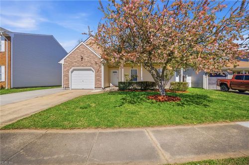 5520 Glen View Dr, Virginia Beach, VA, 23464-8714 | Card Image