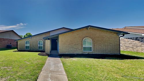 4708 Roberts Dr, The Colony, TX, 75056-1618 | Card Image