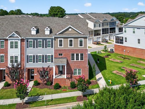 986 Gateway Commons Cir, Wake Forest, NC, 27587-6594 | Card Image