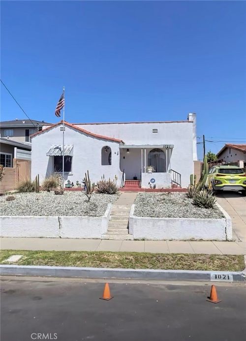 1021 W Chandler St, Wilmington, CA, 90744-1201 | Card Image