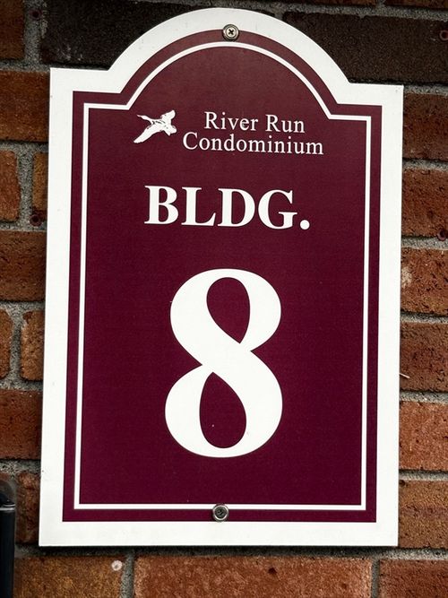 apt-8201-80 Damon Rd, Northampton, MA, 01060-1836 | Card Image