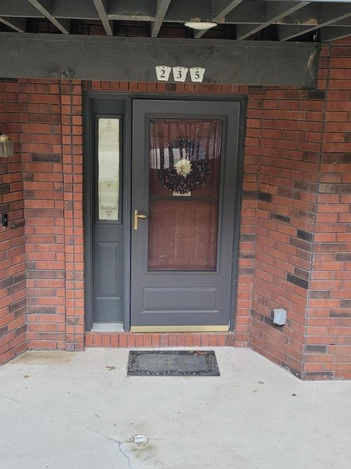bldg-235-150 Sunken Forest Dr, Forsyth, MO, 65653-8114 | Card Image