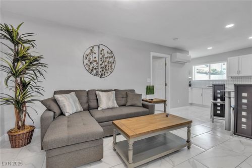 1780 Westwind Rd, Las Vegas, NV, 89146-0301 | Card Image