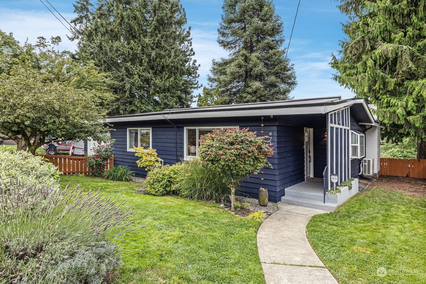 Camas Ave, Renton, WA 98056