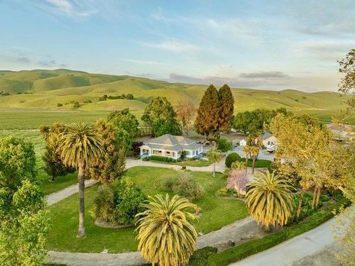 610 San Felipe Rd, Gilroy, CA, 95020-9536 | Card Image