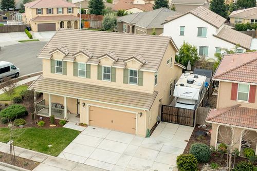 1521 Deborah Cir, Escalon, CA, 95320-8437 | Card Image