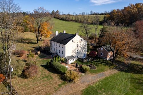 46 Poor Farm Rd, Pennington, NJ, 08534-3801 | Card Image
