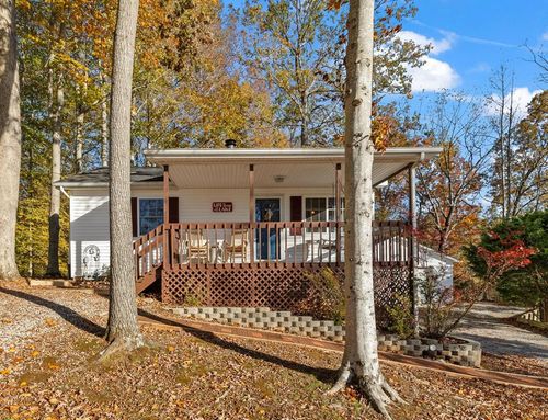 107 Lakeview Spur, Byrdstown, TN, 38549-4464 | Card Image