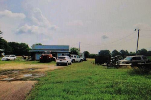 3430 N Meridian St, Greenfield, TN, 38230-3960 | Card Image