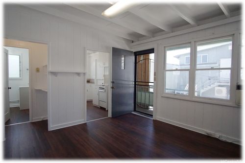 apt-4-2009 Waiola St, Honolulu, HI, 96826-2738 | Card Image
