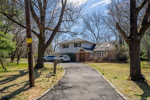 71 Horace Harding Blvd, Great Neck, NY, 11020-1123 | Card Image