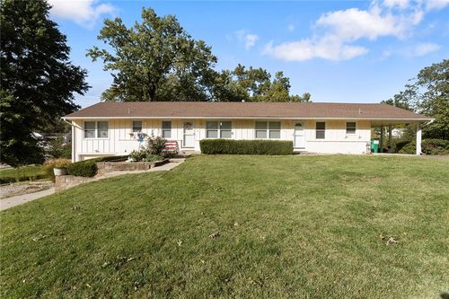 2 Ne 62nd Ter, Gladstone, MO, 64118-4137 | Card Image