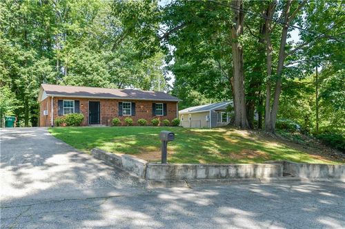 617 Radford St, High Point, NC, 27260-3650 | Card Image