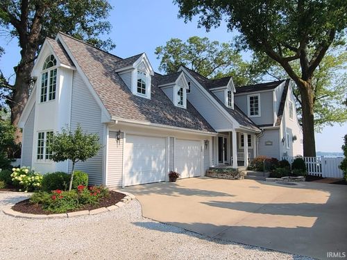 10978 N State Road 13, Syracuse, IN, 46567-9428 | Card Image
