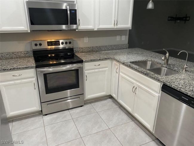 3791 Tilbor Cir, Townhouse with 3 bedrooms, 3 bathrooms and null parking in FORT MYERS FL | Image 11
