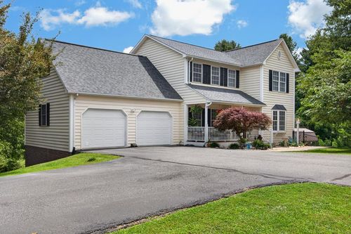 78 Stone Brook Dr, Galax, VA, 24333-6225 | Card Image