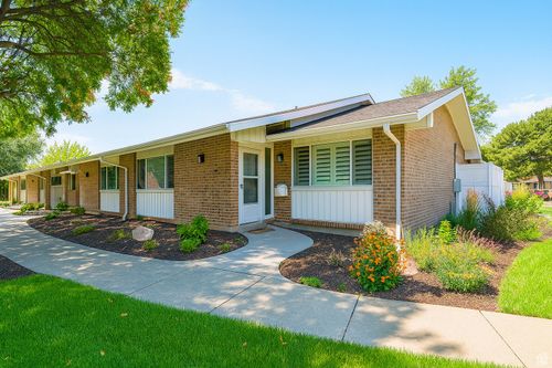 unit-208-862 E Three Fountains Dr, Murray, UT, 84107-5276 | Card Image