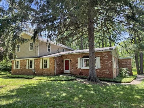 890 Lord Rd, Fairview, PA, 16415-1522 | Card Image