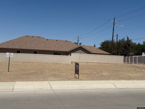 1545 Edgar St, Rock Springs, WY, 82901-6653 | Card Image