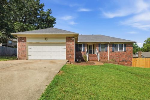 211 Aztec Dr, Searcy, AR, 72143-6515 | Card Image