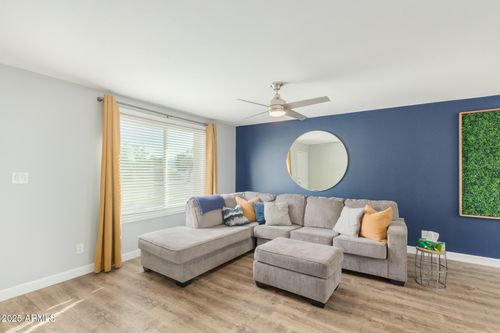 5047 N 83rd St, Scottsdale, AZ, 85250-7301 | Card Image