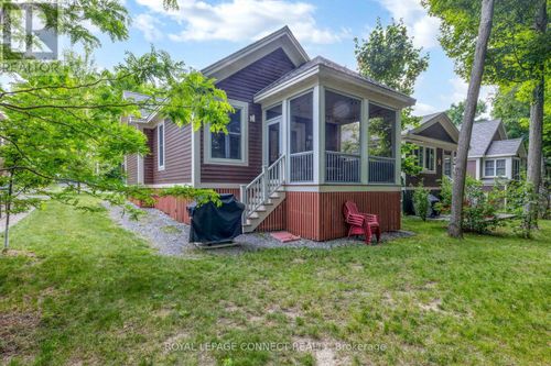 6 Farm View Lane, Prince Edward County (Athol Ward), ON, K0K1P0 | Card Image
