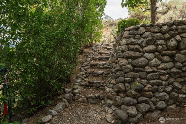 916 No See Um Rd, House other with 3 bedrooms, 3 bathrooms and 2 parking in Chelan WA | Image 30