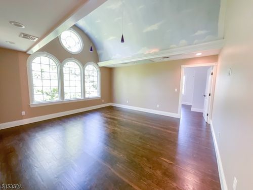 apt-5-15 Church St, Vernon, NJ, 07462-3176 | Card Image