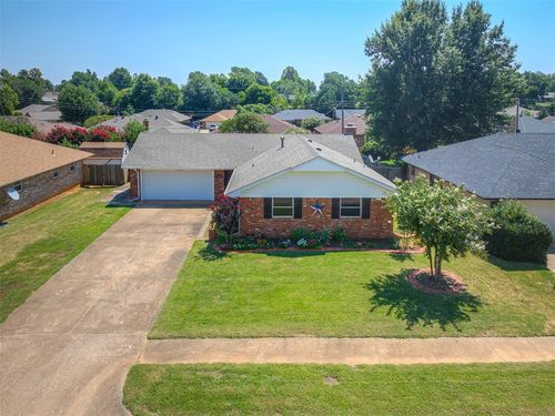 2912 Shadybrook Dr, Midwest City, OK, 73110-3124 | Card Image