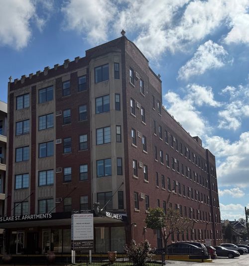 apt-506-855 Lake St, Oak Park, IL, 60301-1370 | Card Image