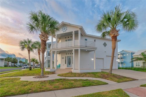 125 Frontside Dr, Corpus Christi, TX, 78418-1801 | Card Image
