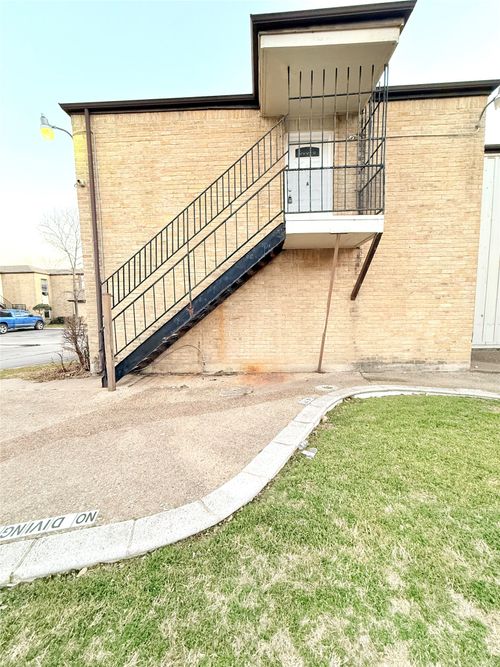 apt-202a-6032 Westridge Ln, Fort Worth, TX, 76116-8423 | Card Image