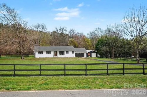 2178 Tryon Courthouse Rd, Bessemer City, NC, 28016-7641 | Card Image