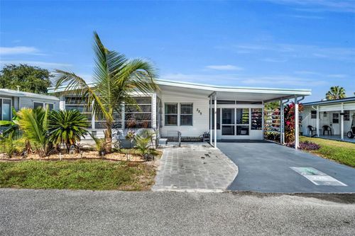 225 Paradise S, LEESBURG, FL, 34788-8687 | Card Image