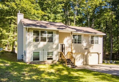 18781 Lakewood Cir, Lake Ann, MI, 49650-9745 | Card Image