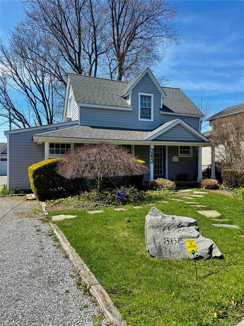 363 N Wellwood Avenue, Babylon, NY, 11757 | Card Image