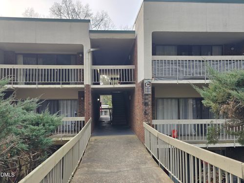unit-306-500 Umstead Dr, Chapel Hill, NC, 27516-1612 | Card Image