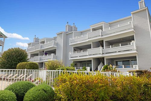 1604-902 Ocean Dr, Cape May, NJ, 08204-5400 | Card Image