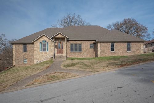 1026 Sherry Dr, Neosho, MO, 64850-2655 | Card Image