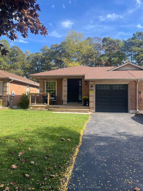 {{alt}} | Card Image