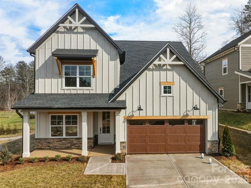 10-118 Chapel Crossing Ln, Weaverville, NC, 28787-1357 | Card Image