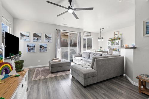 6633 W Yellow Poppy Dr, West Jordan, UT, 84081-3014 | Card Image